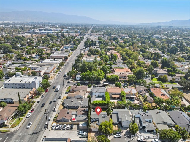 5960 Wilksinon Ave, North Hollywood CA: https://media.crmls.org/medias/a54695bf-0c96-422a-a35d-e506ba47b2e5.jpg