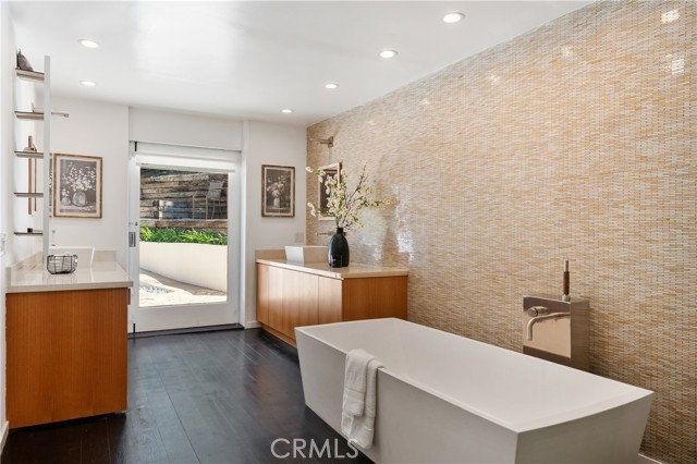 Image 39 of 68 For 9653 Oak Pass Rd