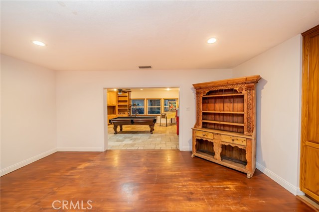 533 Via Vista Dr, Redlands CA: https://media.crmls.org/medias/a547ea5f-f1fd-4dc1-b7d3-be2a79d8abea.jpg