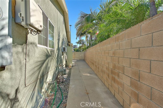 14104 Barrydale Street, La Puente CA: https://media.crmls.org/medias/a5491500-1bbb-4915-8132-6dd7944ec90f.jpg
