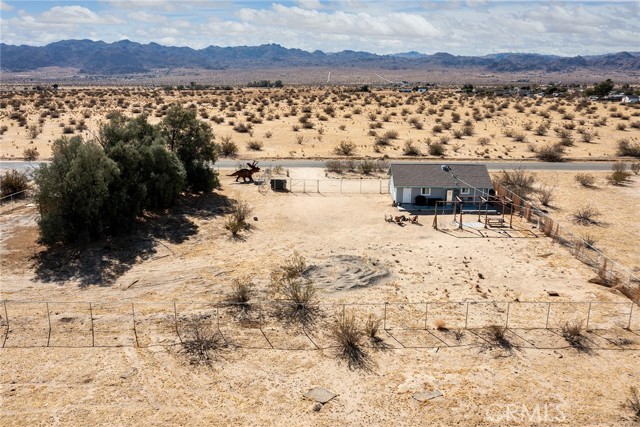 Detail Gallery Image 16 of 50 For 65076 E Broadway, Joshua Tree,  CA 92252 - 2 Beds | 1 Baths