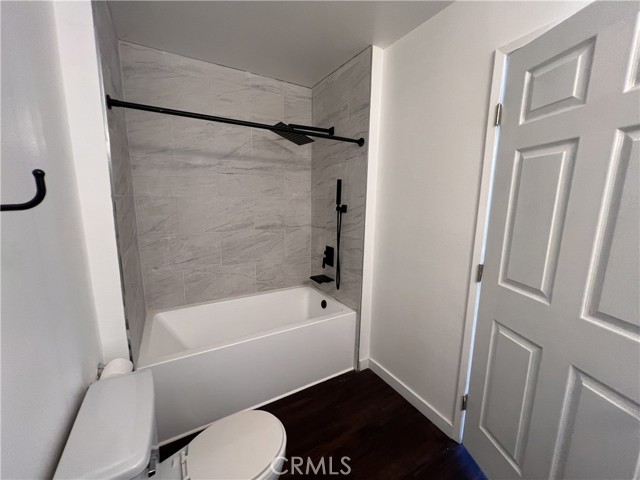 Detail Gallery Image 23 of 48 For 13243 Vanowen #2,  North Hollywood,  CA 91605 - 2 Beds | 3 Baths