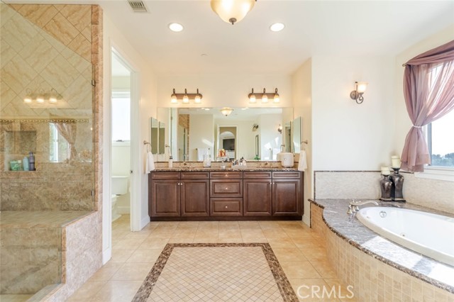 Detail Gallery Image 39 of 72 For 10817 W Stallion Ranch Rd, Sunland,  CA 91040 - 5 Beds | 6 Baths