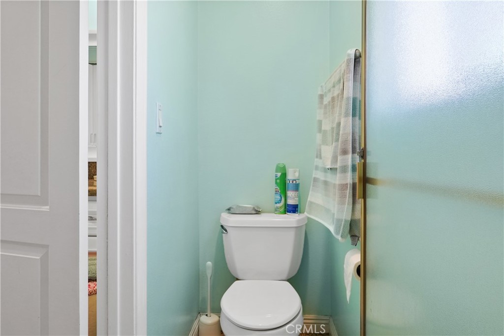 https://media.crmls.org/medias/a54a19cf-e57e-47ec-905c-d87e69006bbc.jpg?preset=X-Large