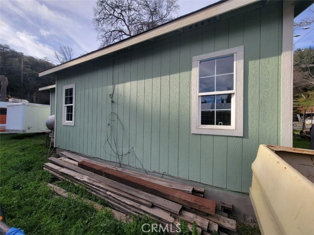 Detail Gallery Image 4 of 8 For 12395 Pine, Clearlake Oaks,  CA 95423 - 2 Beds | 1 Baths