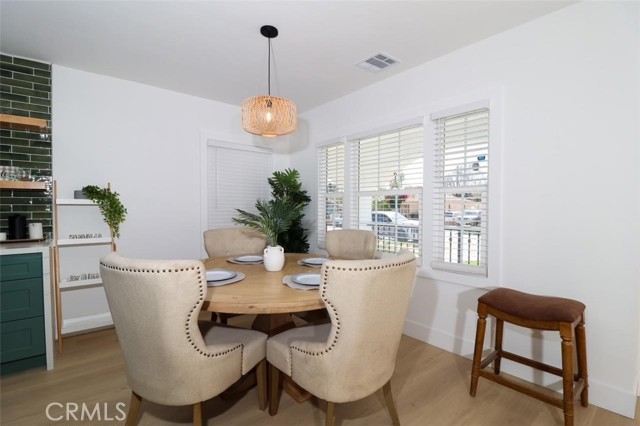 Detail Gallery Image 10 of 52 For 1040 S Grevillea Ave, Inglewood,  CA 90301 - 2 Beds | 2 Baths