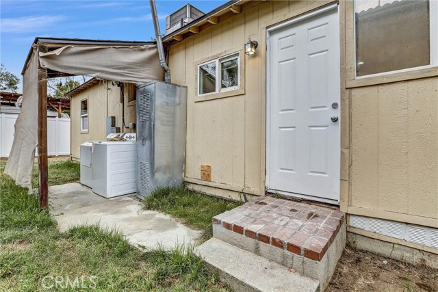 Detail Gallery Image 22 of 22 For 5657 Donna Ave, Tarzana,  CA 91356 - 2 Beds | 1 Baths