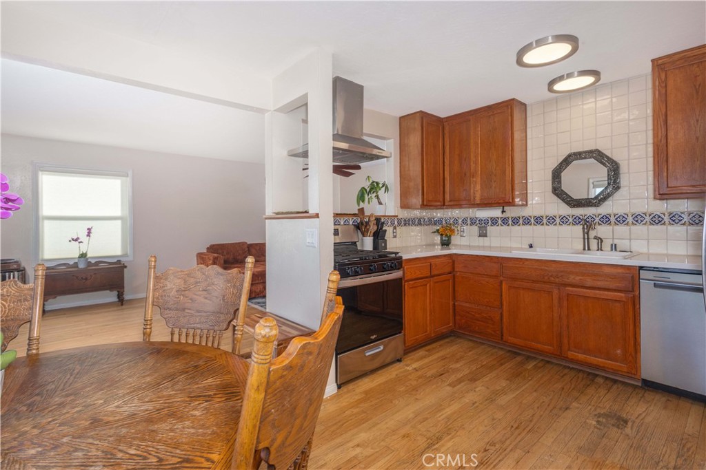 2522 Baily Avenue - photo 9