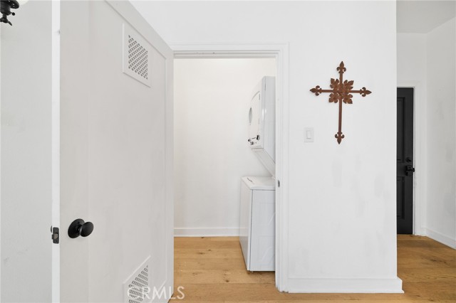 Detail Gallery Image 18 of 39 For 211 S Berendo St #3,  Los Angeles,  CA 90004 - 1 Beds | 1 Baths