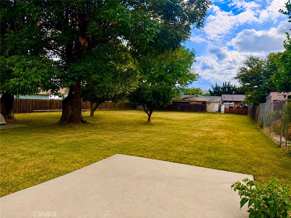 https://media.crmls.org/medias/a54ebfc7-606f-4801-bfde-6667d10329f4.jpg?preset=X-Large