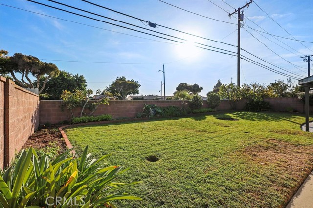 Detail Gallery Image 33 of 53 For 7200 Santa Teresa Cir, Buena Park,  CA 90620 - 3 Beds | 2/1 Baths