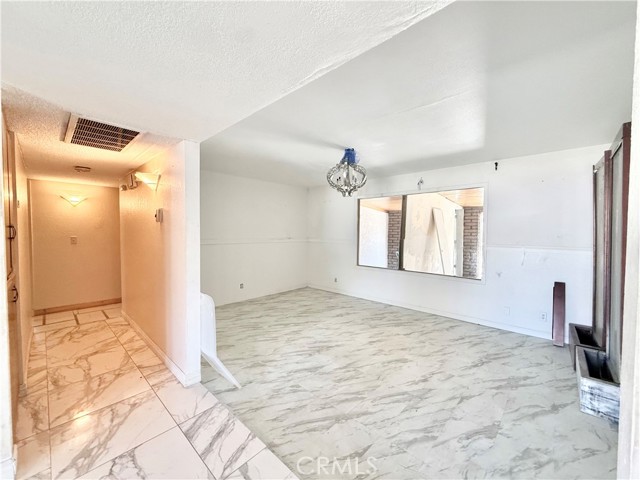 135 S Broadway St, Ridgecrest, CA 93555 photo 9