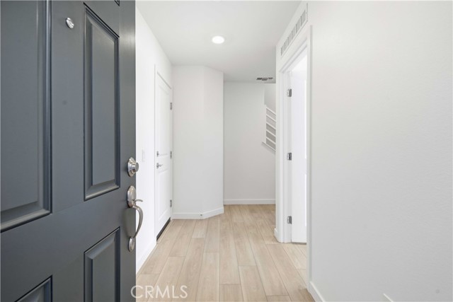 Detail Gallery Image 2 of 33 For 2513 Iconic St, South El Monte,  CA 91733 - 4 Beds | 3/1 Baths