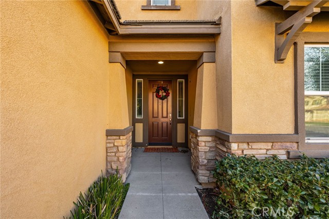 Detail Gallery Image 3 of 45 For 7790 Isaac St, Jurupa Valley,  CA 92509 - 5 Beds | 4 Baths