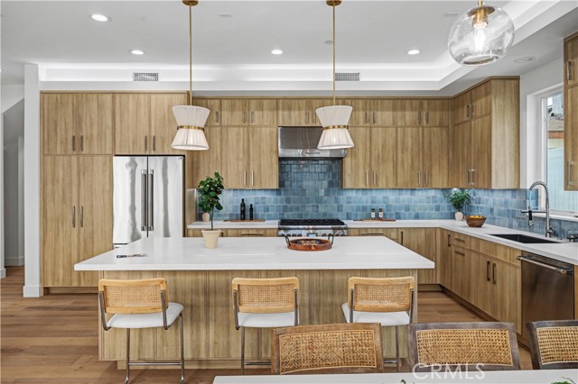 Detail Gallery Image 7 of 43 For 2203 Marshalfield #B,  Redondo Beach,  CA 90278 - 4 Beds | 3/1 Baths