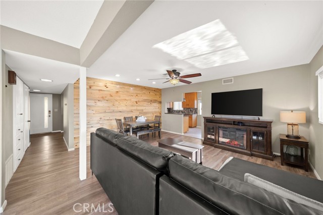 1258 Holly Lane, Calimesa CA: https://media.crmls.org/medias/a552710c-f2ba-4ed5-b9d8-51ada0e1eb99.jpg