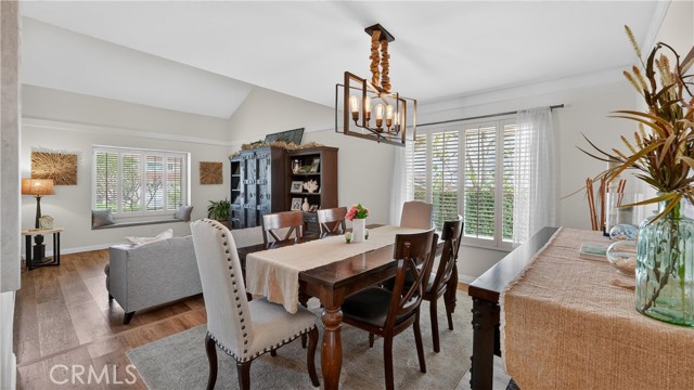 Detail Gallery Image 8 of 44 For 6624 E Leafwood, Anaheim,  CA 92807 - 4 Beds | 2/1 Baths