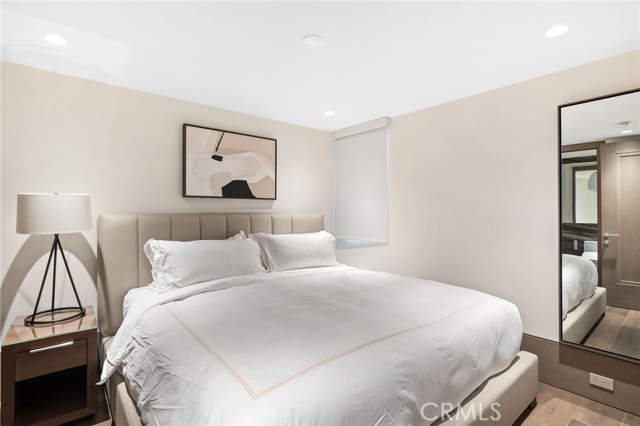 716 The Strand, Manhattan Beach CA: https://media.crmls.org/medias/a552bee6-d284-40e1-9a64-07bdcdea84c6.jpg