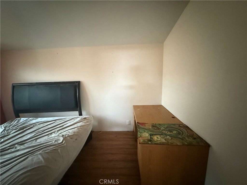 https://media.crmls.org/medias/a5538595-32d2-437c-b2cc-c69e806d4fd7.jpg?preset=X-Large