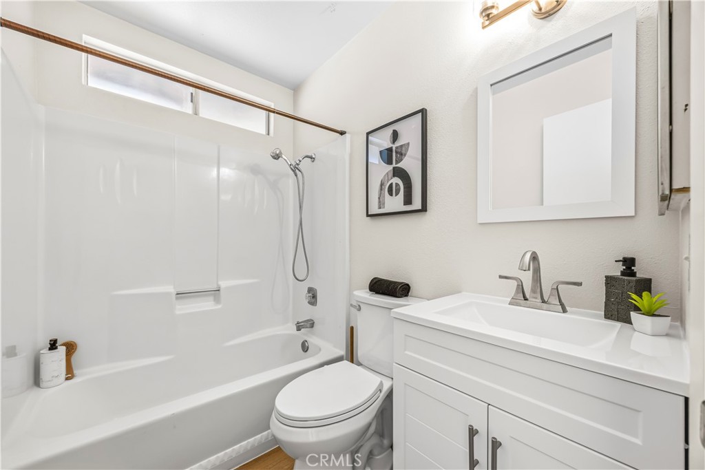 1404 Peacock Boulevard - photo 17