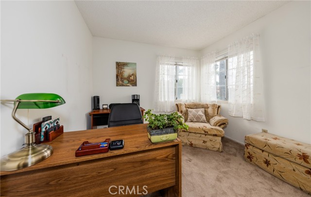 Detail Gallery Image 18 of 27 For 1228 W Woodcrest Street, Bloomington,  CA 92316 - 5 Beds | 2/1 Baths