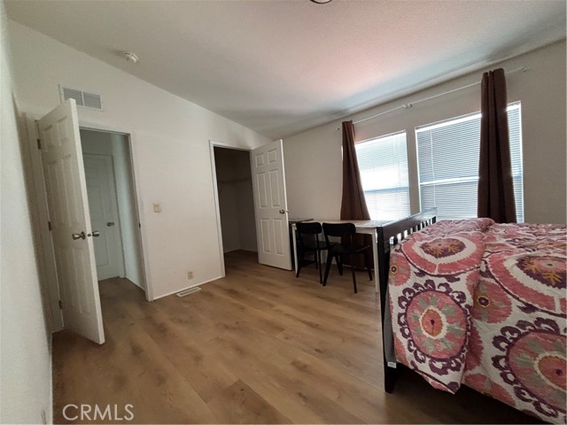 Detail Gallery Image 8 of 15 For 302 Teton Way, Santa Ana,  CA 92703 - 3 Beds | 2 Baths
