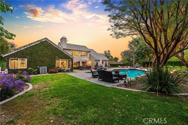 Detail Gallery Image 4 of 71 For 5665 Trailside Dr, Yorba Linda,  CA 92887 - 4 Beds | 2/1 Baths