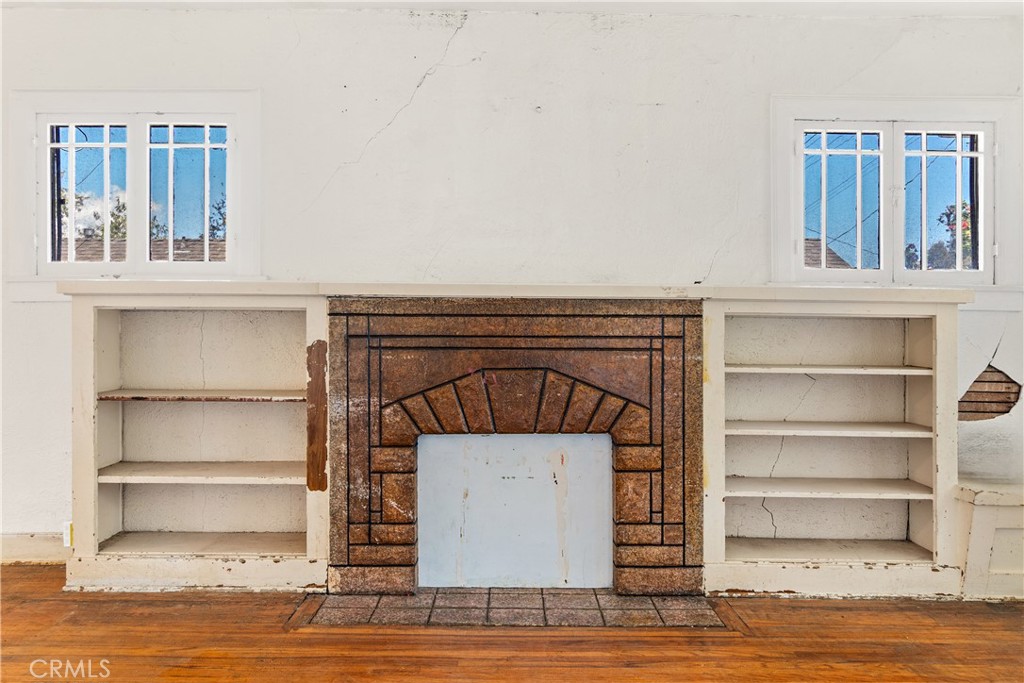 https://media.crmls.org/medias/a556617c-7576-4b97-ae36-0df90d800807.jpg?preset=X-Large