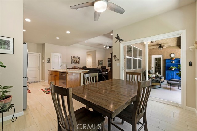 10 Harmony Park Circle, Chico CA: https://media.crmls.org/medias/a5574e5b-2da0-4c43-954e-a51cdf7c5aa6.jpg