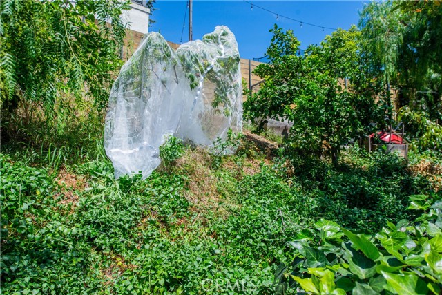 Detail Gallery Image 25 of 28 For 1639 Redcliff #1/2,  Los Angeles,  CA 90026 - 2 Beds | 1 Baths