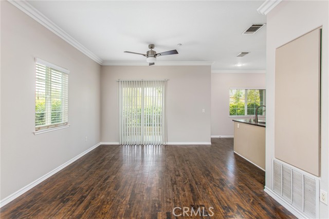 Detail Gallery Image 7 of 36 For 1200 E Highland Ave #402,  Redlands,  CA 92374 - 2 Beds | 2/1 Baths