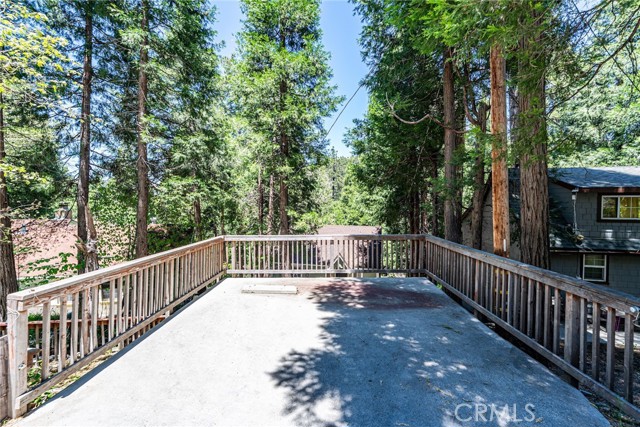 23120 Sycamore Lane, Crestline CA: https://media.crmls.org/medias/a55b2f12-4dbb-443b-8407-85260652aa66.jpg