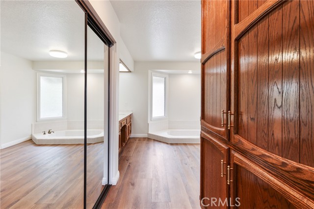 614 S Pathfinder Trail, Anaheim Hills CA: https://media.crmls.org/medias/a55b7ad4-1bc8-42e9-9839-83244df3a564.jpg