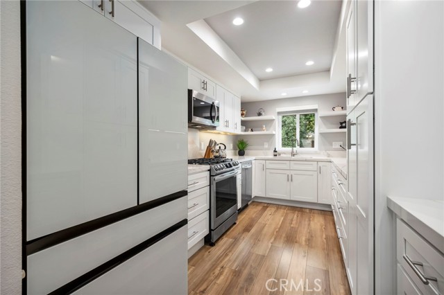 2299 N Legion Drive, Signal Hill CA: https://media.crmls.org/medias/a55bfc57-e42f-4245-96ac-62d94ea246e2.jpg