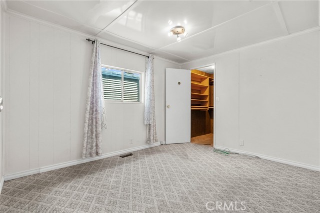21001 Plummer Street, Chatsworth CA: https://media.crmls.org/medias/a55c6198-a228-48c5-98d9-066aaaf10a80.jpg