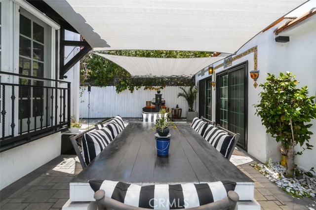 Detail Gallery Image 31 of 41 For 4245 Riverton Ave, Studio City,  CA 91602 - 2 Beds | 3 Baths