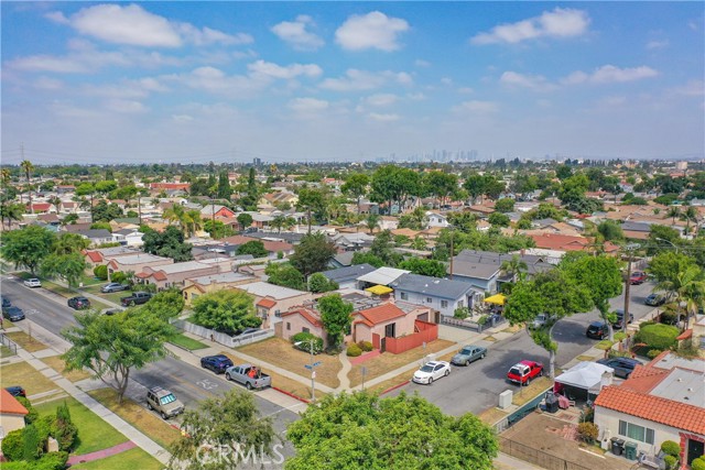 3825 Liberty Boulevard, South Gate CA: https://media.crmls.org/medias/a55ce7d0-5aa5-453f-8da6-9d192c09f4d1.jpg
