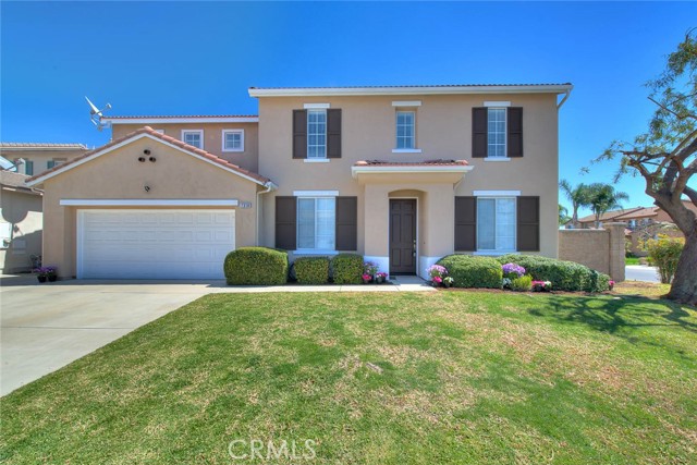 7318 Silverwood Dr, Eastvale, CA 92880