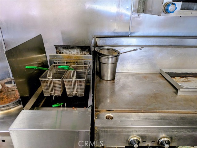  Commercial for Sale in Encino, California