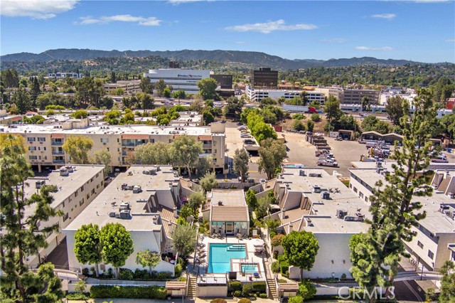 Detail Gallery Image 26 of 29 For 18344 Collins St a,  Tarzana,  CA 91356 - 2 Beds | 2/1 Baths
