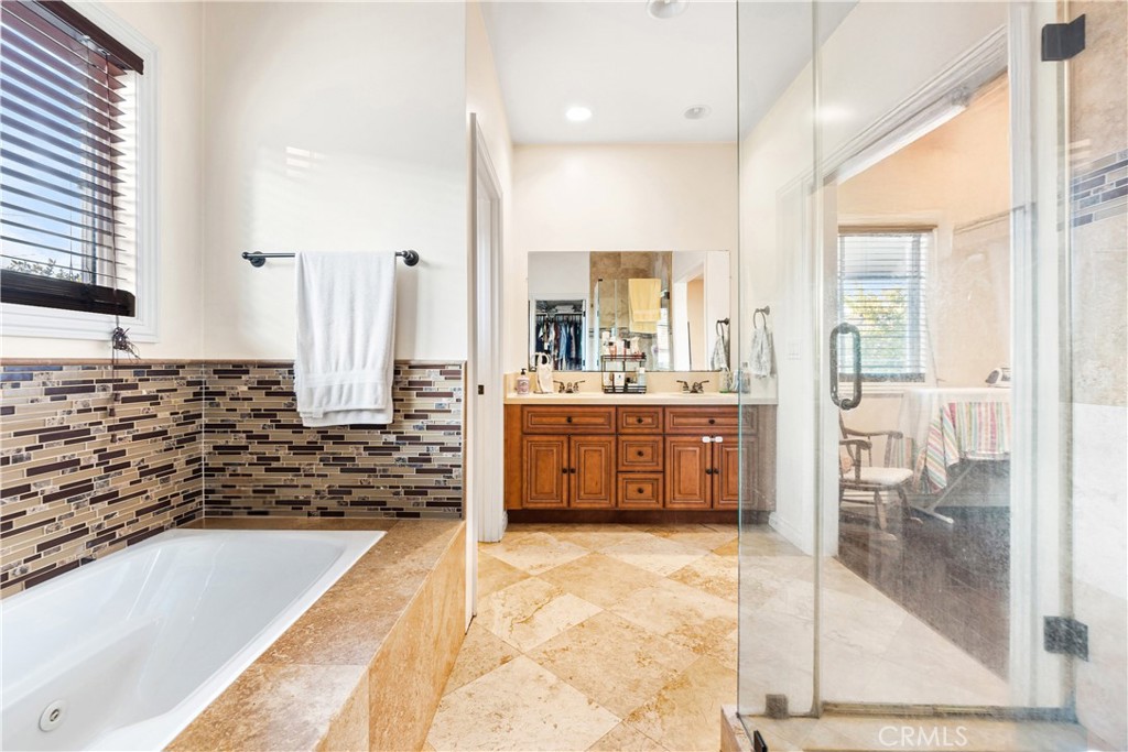 MLS #DW25229258 image #33