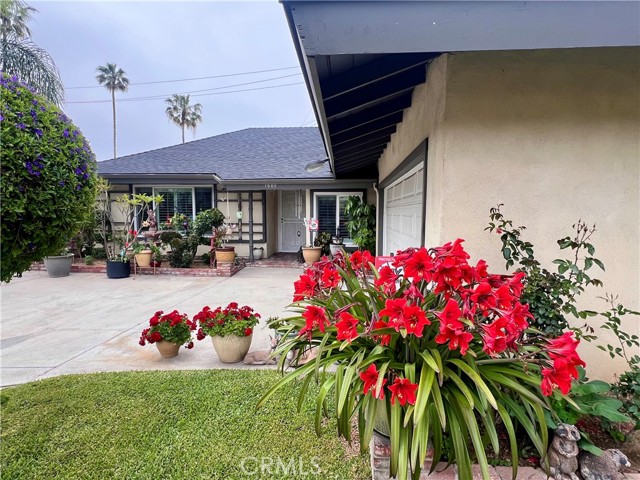 1880 Plaza Serena, Ontario, California 91764, 3 Bedrooms Bedrooms, ,2 BathroomsBathrooms,Residential,For Sale,1880 Plaza Serena,CRIV25013620