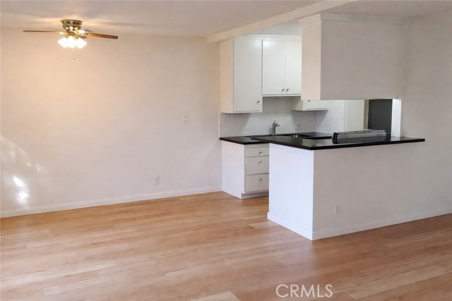 Detail Gallery Image 4 of 11 For 12757 Caswell, Los Angeles,  CA 90066 - – Beds | – Baths