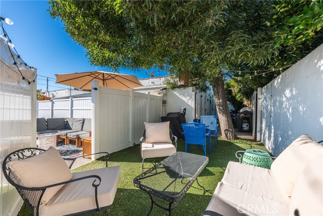 Detail Gallery Image 28 of 40 For 5516 Willowcrest, North Hollywood,  CA 91601 - 3 Beds | 2 Baths