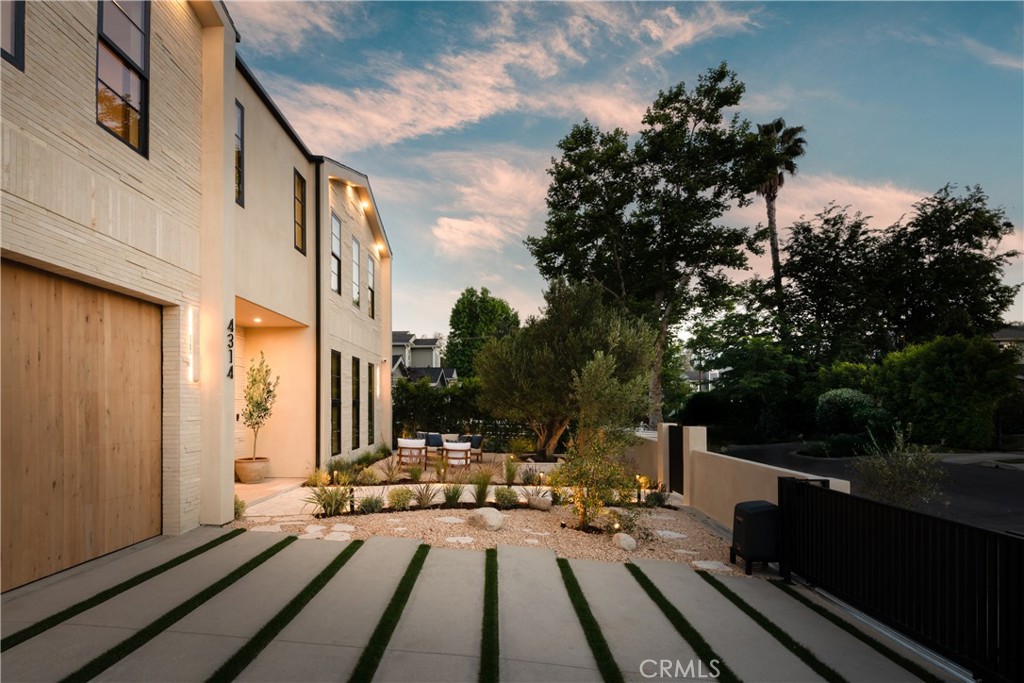 4314 Teesdale AvenueStudio City img 1