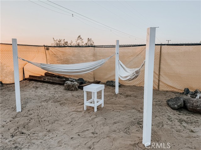 Detail Gallery Image 15 of 16 For 5050 1st, Joshua Tree,  CA 92252 - 2 Beds | 1 Baths