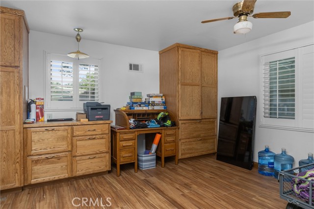 Detail Gallery Image 13 of 27 For 5525 Whispering Pines Ln, Paso Robles,  CA 93446 - 2 Beds | 2 Baths