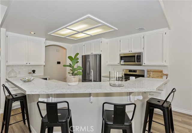 13660 SPRING VALLEY PKWY, Victorville CA: https://media.crmls.org/medias/a562f166-7449-4044-860a-905d7bc9b591.jpg
