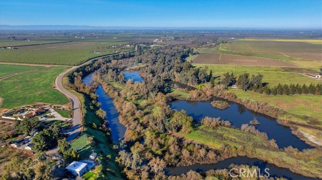 6710 Golden State Boulevard, Madera CA: https://media.crmls.org/medias/a564c68c-f33e-4293-8b50-e79d883c493c.jpg