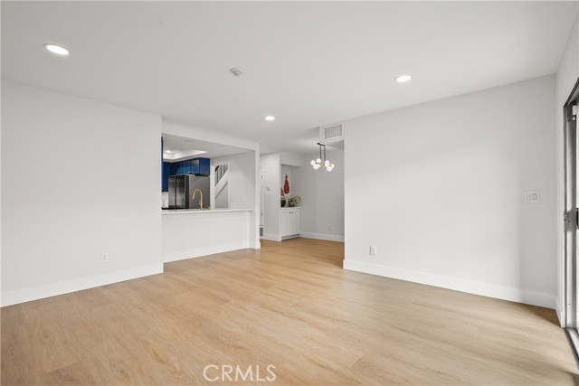 Detail Gallery Image 11 of 55 For 1112 Beryl St #15,  Redondo Beach,  CA 90277 - 2 Beds | 2/1 Baths